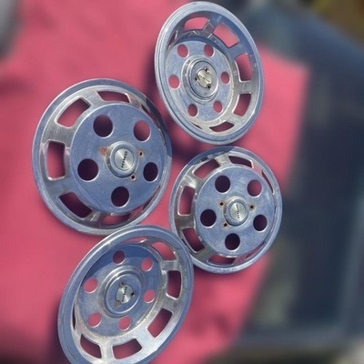 JDM Genuine Hino wheel caps set of 4 (No Tires)