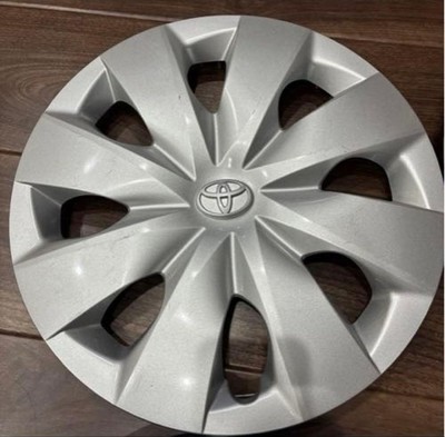 JDM Toyota Probox genuine 14-inch wheel caps 4 pieces minor scratches (No Tires) - Image 4