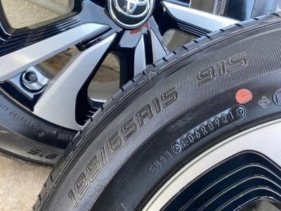 JDM Toyota Prius Genuine tires and wheels (No Tires) - Image 3