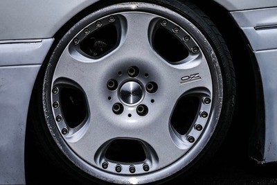 JDM OZ Racing Opera 18x9J wheels with tires (No Tires)