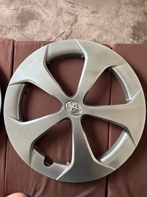 JDM Toyota Genuine Wheel Caps High Gloss (No Tires) - Image 2