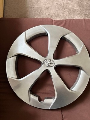 JDM Toyota Genuine Wheel Caps High Gloss (No Tires) - Image 4