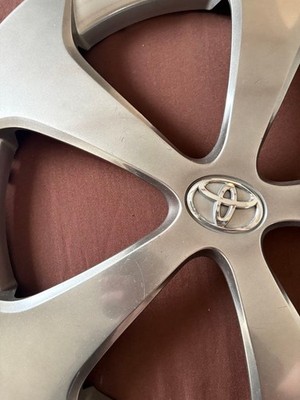 JDM Toyota Genuine Wheel Caps High Gloss (No Tires) - Image 5