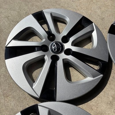 JDM Toyota Prius genuine wheel caps 4-Wheel Set sold as a bundle. (No Tires) - Image 3