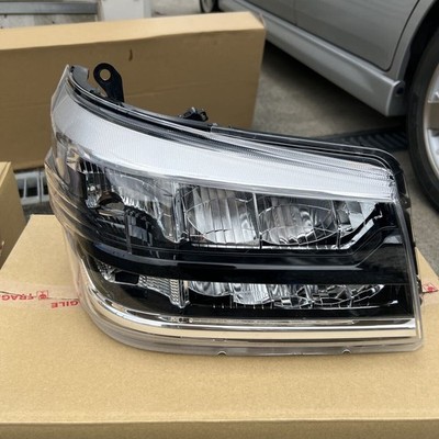 JDM Daihatsu Hi-Z Truck S510P headlight driver's side 2026 model year (No Tires)