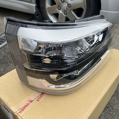 JDM Daihatsu Hi-Z Truck S510P headlight driver's side 2026 model year (No Tires) - Image 2