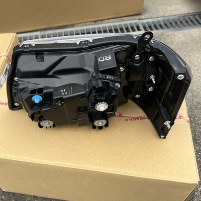 JDM Daihatsu Hi-Z Truck S510P headlight driver's side 2026 model year (No Tires) - Image 4