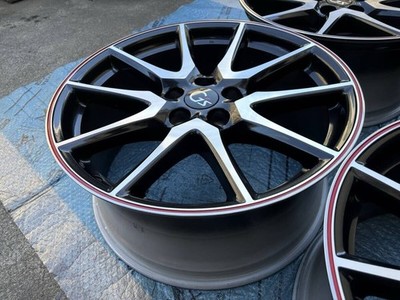 JDM Rare? Genuine Alphard/Vellfire G's wheels 19x8.5J OFF+37 5H PCD114. (No Tires) - Image 3