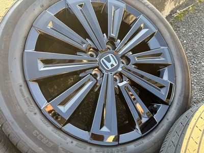 JDM Rare Honda Stepwgn RP8 Black Edition Genuine Wheels and Tire Set S (No Tires) - Image 4