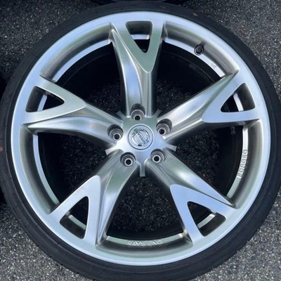 JDM Z34 original wheels with tires (No Tires) - Image 3