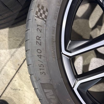 JDM Mercedes GLE 275/45/21 315/40/21 (No Tires) - Image 4