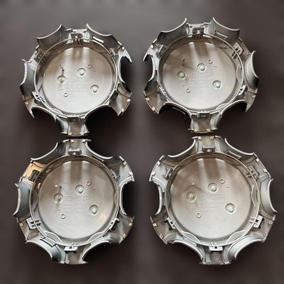 JDM Hiace Center Cap (No Tires) - Image 2