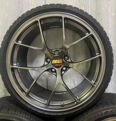 JDM Ultra-lightweight top-of-the-line wheels and studless tires: BBS R (No Tires) - Image 3