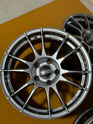 JDM Used Wheel 4-Wheel Set : OZ Racing Ultraleggera 17-inch Lightweight (No Tires) - Image 3