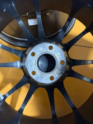 JDM Used Wheel 4-Wheel Set : OZ Racing Ultraleggera 17-inch Lightweight (No Tires) - Image 10