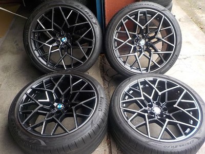 JDM BMW M8 Genuine 20-inch alloy wheels with 4 tires set of 4 9.5/10.5 (No Tires)