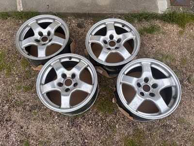 JDM Genuine Nissan R32 GT-R 16-inch aluminum wheel 4-Wheel Set (No Tires)