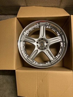 JDM Rays RAYS GT-C 199.5j GT-R Size Rare (No Tires) - Image 4