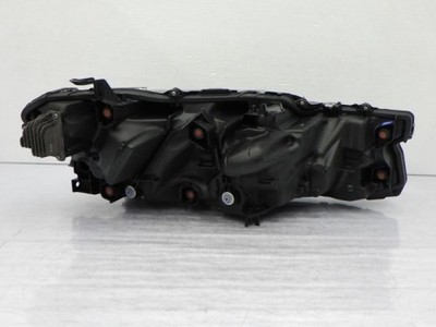 JDM 2172942 Crown Sedan 30 Series Left LED Light KOITO 30-492 AZSH32/K (No Tires) - Image 2