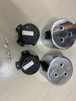 JDM 2-ton truck rear hub cover (No Tires)