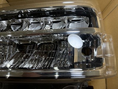 JDM No damage Genuine Daihatsu Hi-Z Cargo Atrai left and right set LED (No Tires) - Image 3