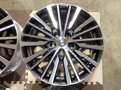 JDM Nissan Elgrand Genuine E52 Late Model Parts 184-Wheel Set (No Tires) - Image 7