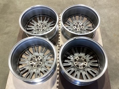 JDM Nissan Elgrand Genuine E52 Late Model Parts 184-Wheel Set (No Tires) - Image 8