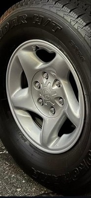 JDM Genuine US Toyota Tacoma Wheel Caps Set of 3 Rare (No Tires) - Image 9