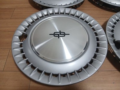 JDM Nissan Y31 Cedric Genuine 14-inch Wheel Caps 4 pieces (No Tires) - Image 3