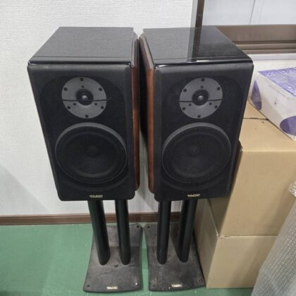 TAOC FC3100 2-Way Bookshelf Speaker System Pair with TAOC Speaker Stands